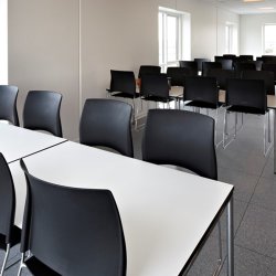 Dencon Delta kantineborde med fast stel