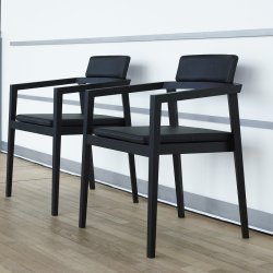 Magnus Olesen Session Stol